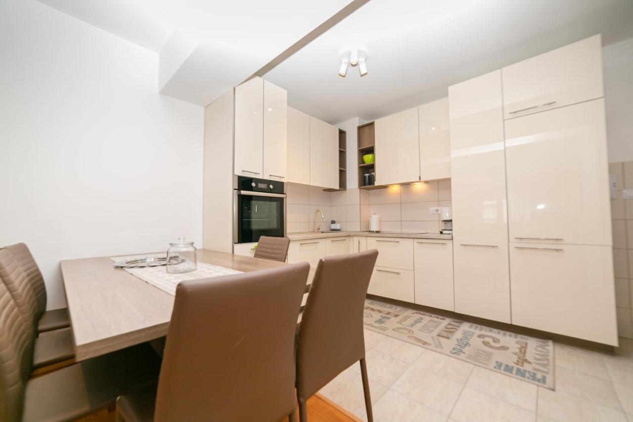 בודווה Apartman Marija מראה חיצוני תמונה